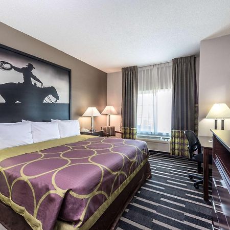 Super 8 By Wyndham Fort Worth North Екстериор снимка