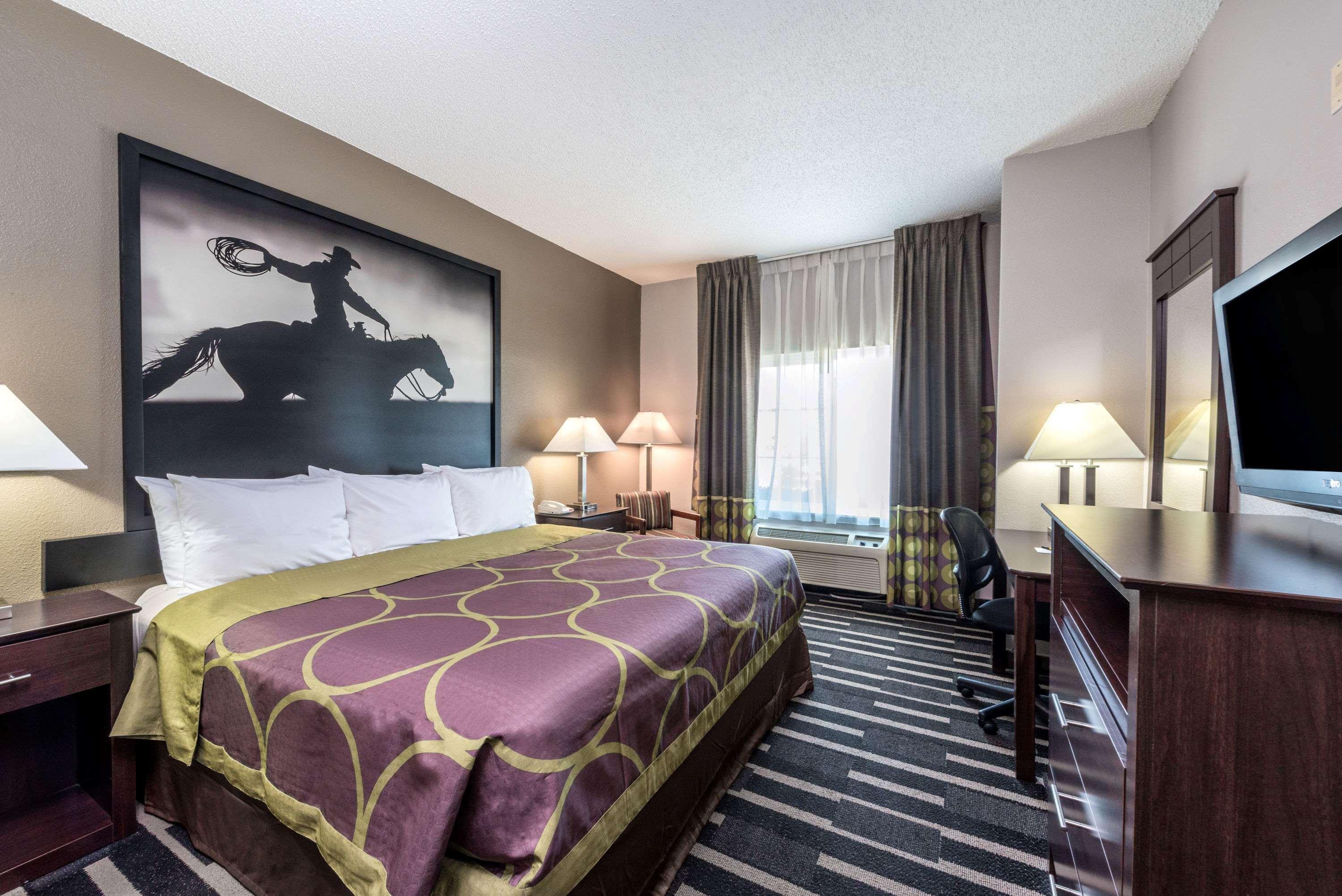 Super 8 By Wyndham Fort Worth North Екстериор снимка