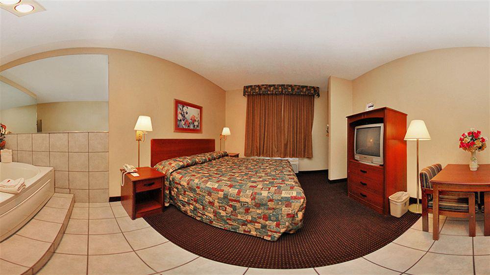 Super 8 By Wyndham Fort Worth North Екстериор снимка